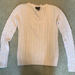 Cable knit cashmere sweater! Size S.